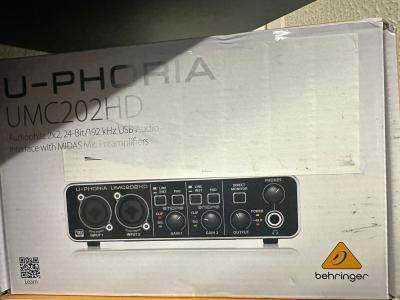 Front box picture of the Audio Interface